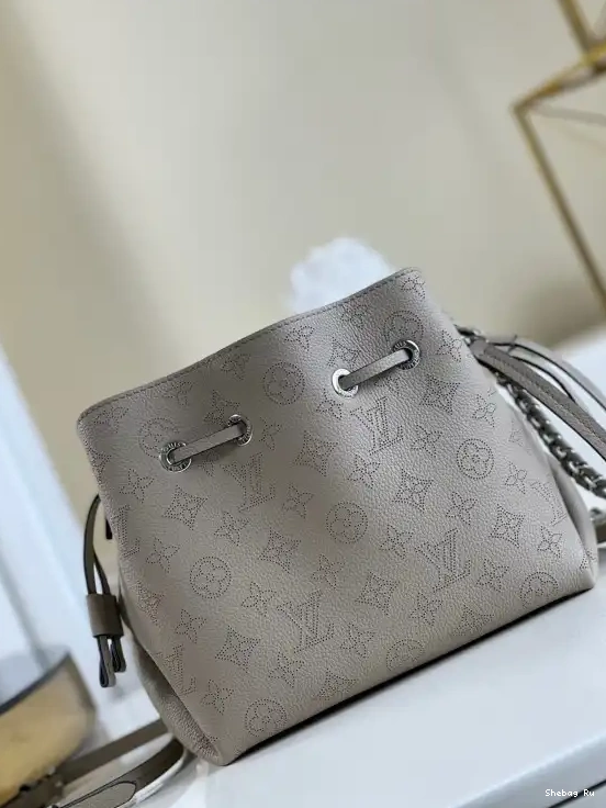 LOUIS VUITTON BELLA 0616